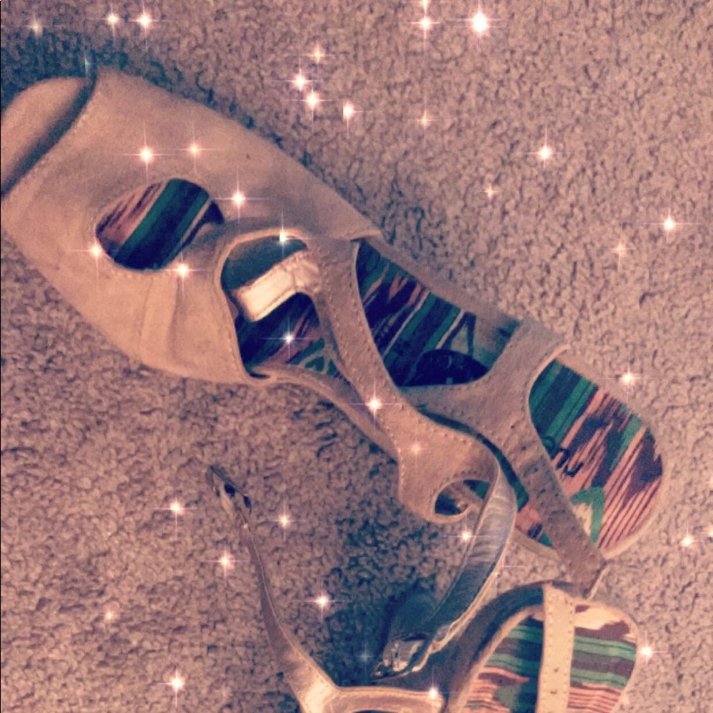 Woman’s shoes